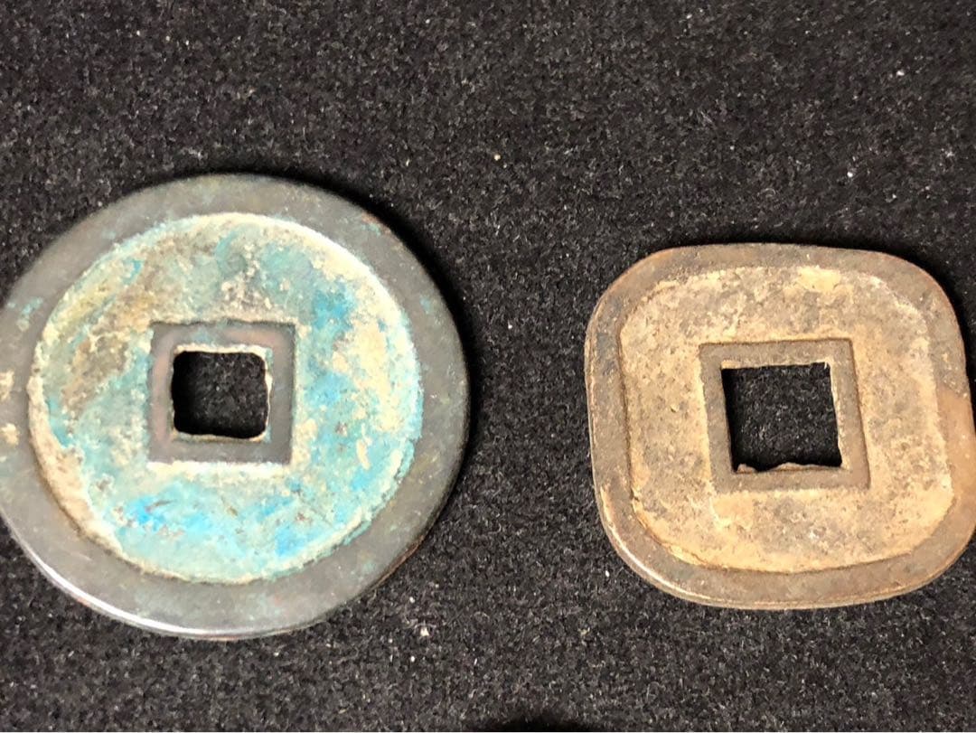 中国古銭 穴銭 古銅貨 硬貨 天福元宝 阜昌通宝など 5枚 重さ27.7g