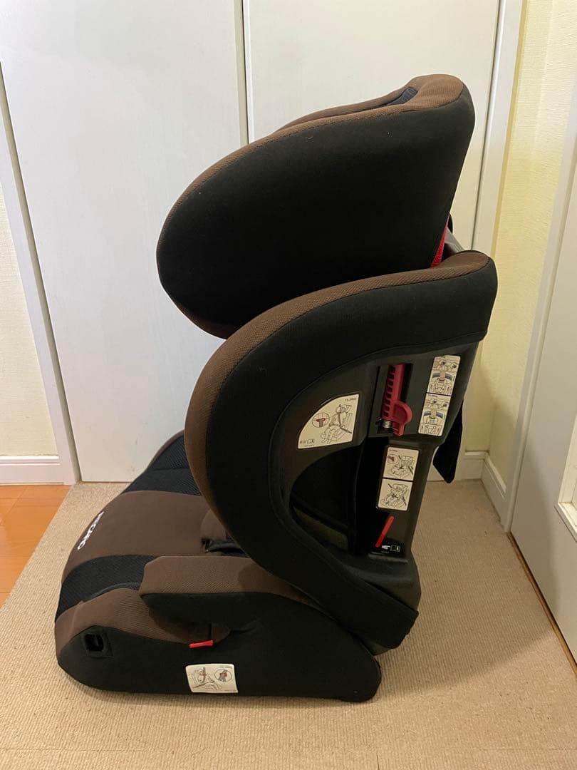 限定値下げ！RECARO ジュニアシート　スタートj1ブラウン／ブラック