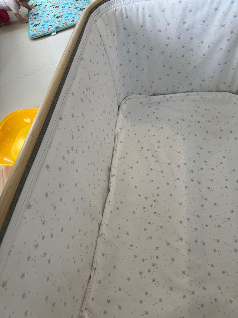 美品限定値下げ！ベビーベッド グレー