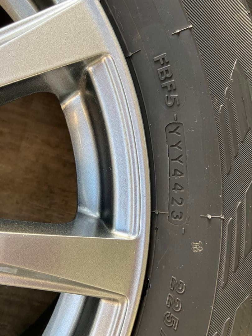 RAV4他　225/65R17 スタッドレスホイールセット