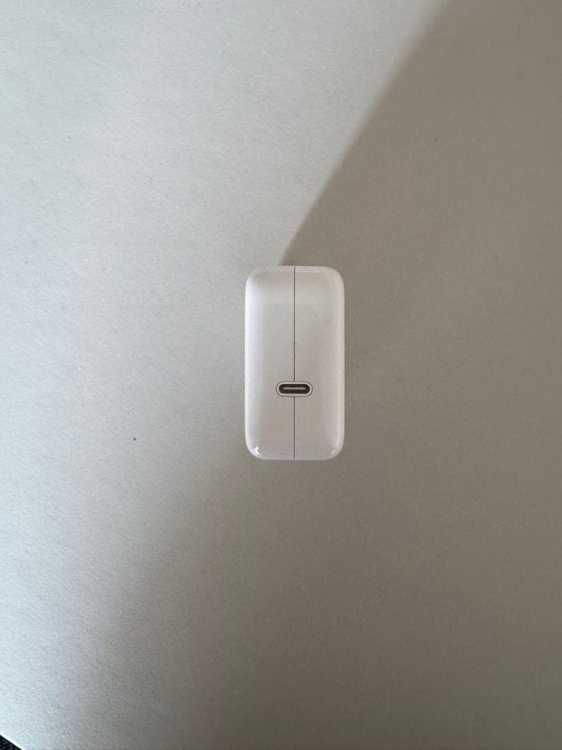 Apple [M1搭載] Macbook Air 13” (2020)