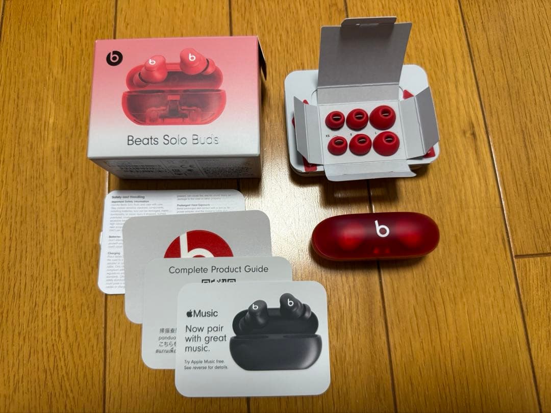 Beats Solo Buds レッド イヤフォン
