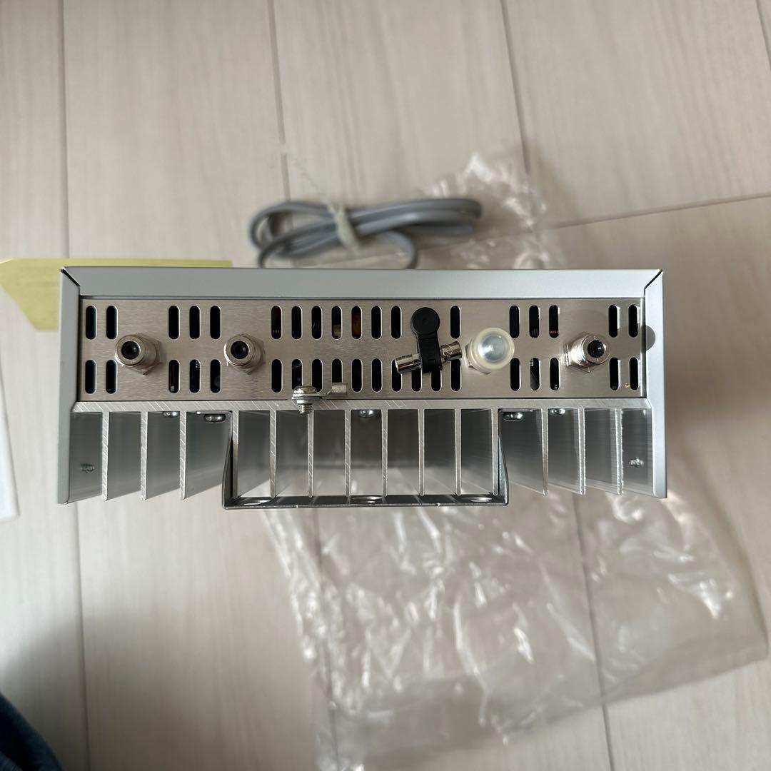 DXアンテナ　CS/BS-IF•FM増幅器　CSBSUF1W1