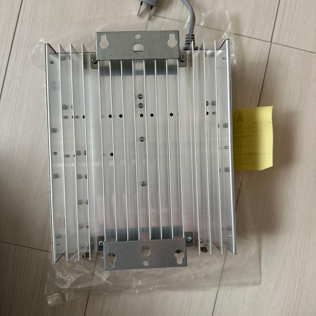 DXアンテナ　CS/BS-IF•FM増幅器　CSBSUF1W1