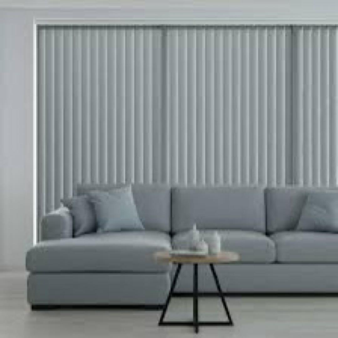 使用期間3ヶ月　賃貸取り付け可能　グレー バーチカルブラインド