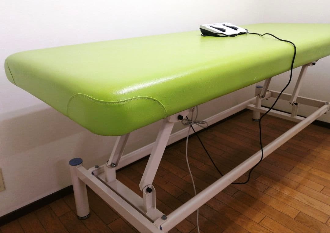 Takada タカダベッド 高田電動 昇降 カイロベッド 整体 施術ベッド