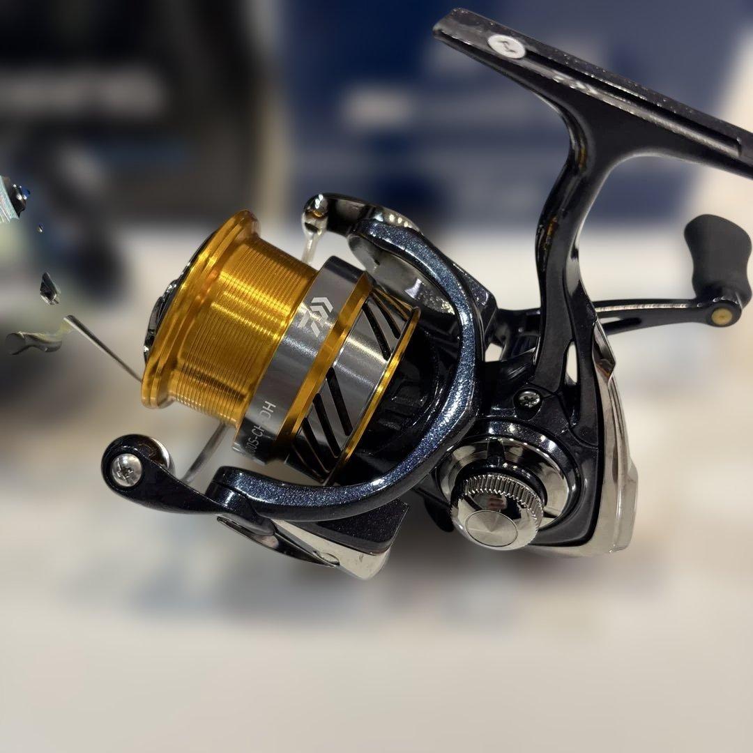 ダイワ 20レブロス LT3000S-CH-DH 21ネクサーブ C3000HG