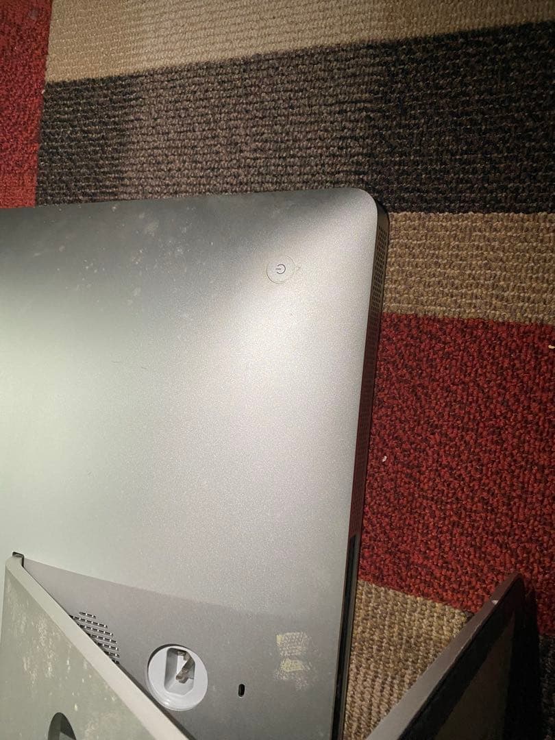 ④ iMac 21.5インチ　Mid 2011 ジャンク品