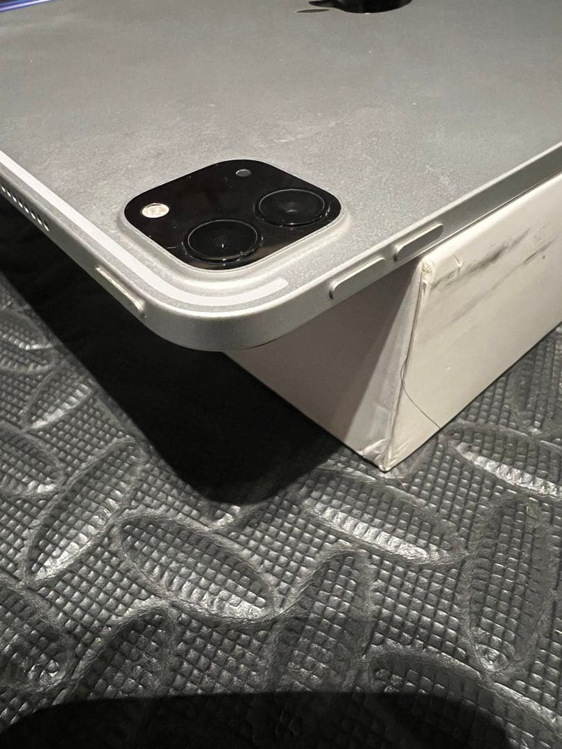 Apple iPad Pro 11インチ　第3世代　128GM1チップ