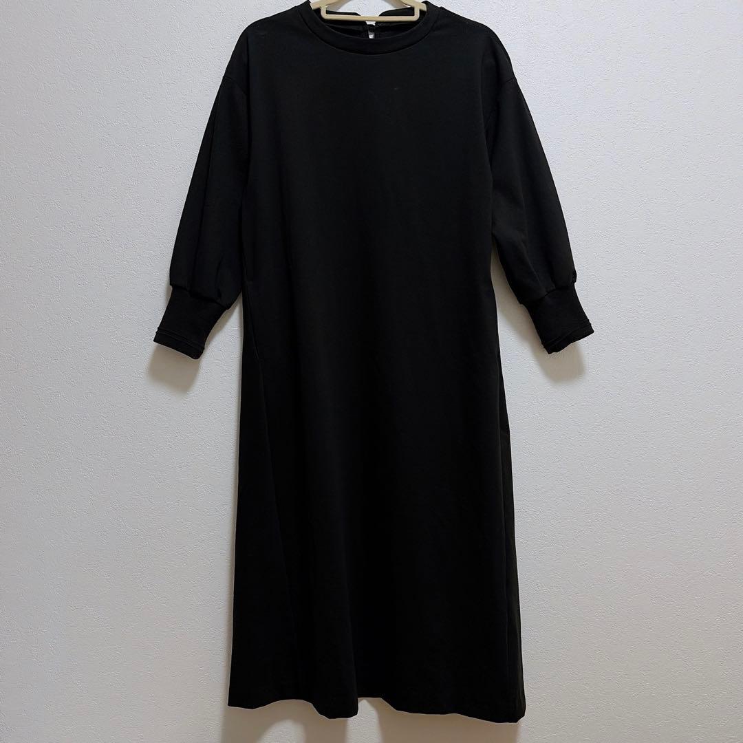 北欧暮らしの道具店「気軽に着られて、きれい見え」　ポンチ素材 ワンピース　黒　M