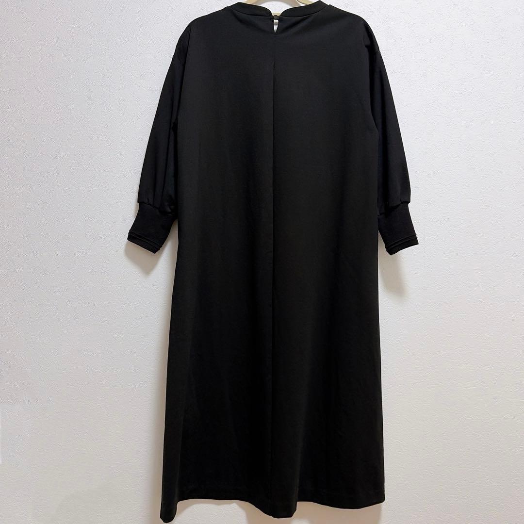 北欧暮らしの道具店「気軽に着られて、きれい見え」　ポンチ素材 ワンピース　黒　M