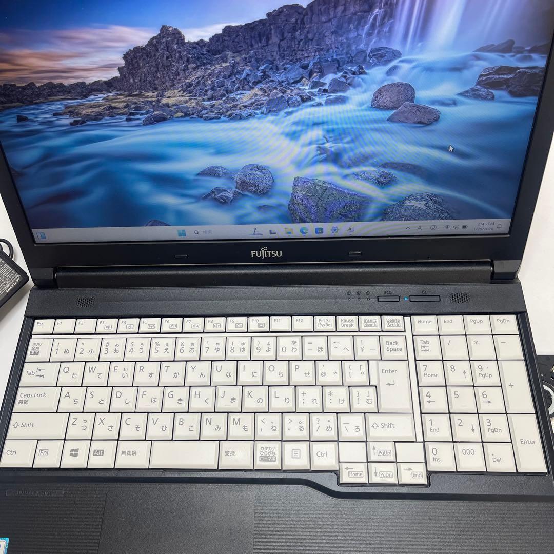 #861 富士通 Lifebook A748/TX i5-8250U Offic