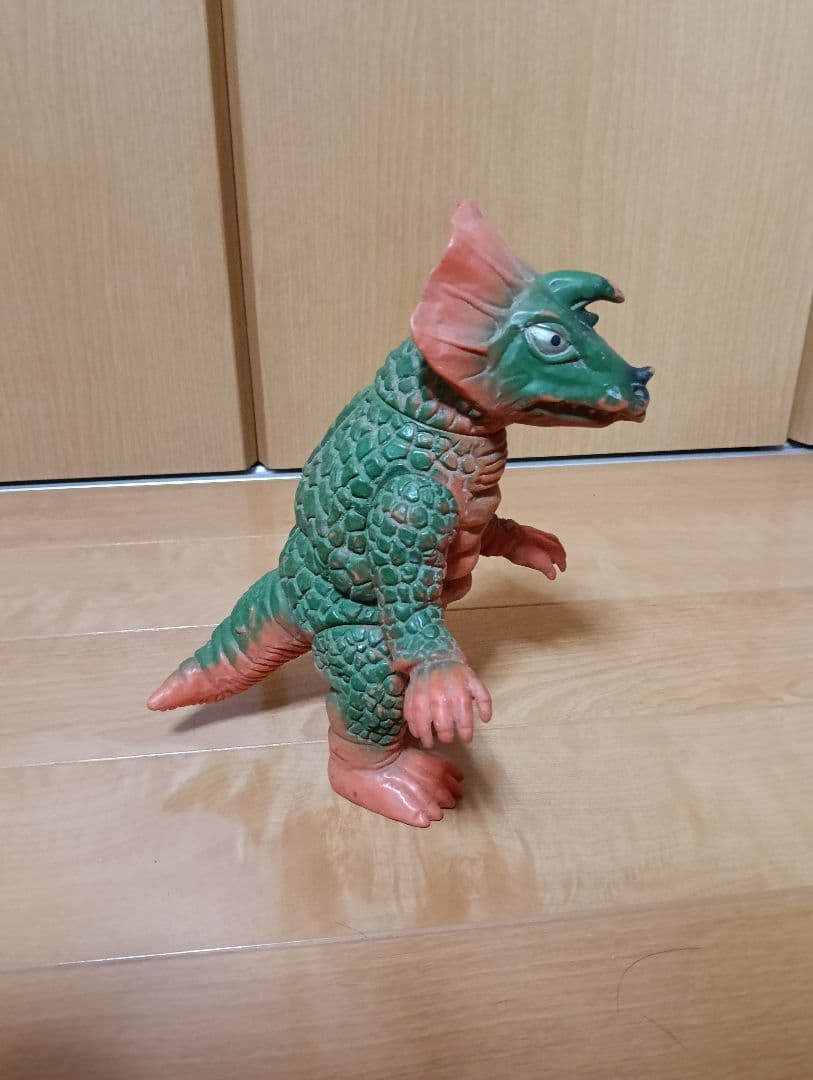 ウルトラマン 怪獣アギラ