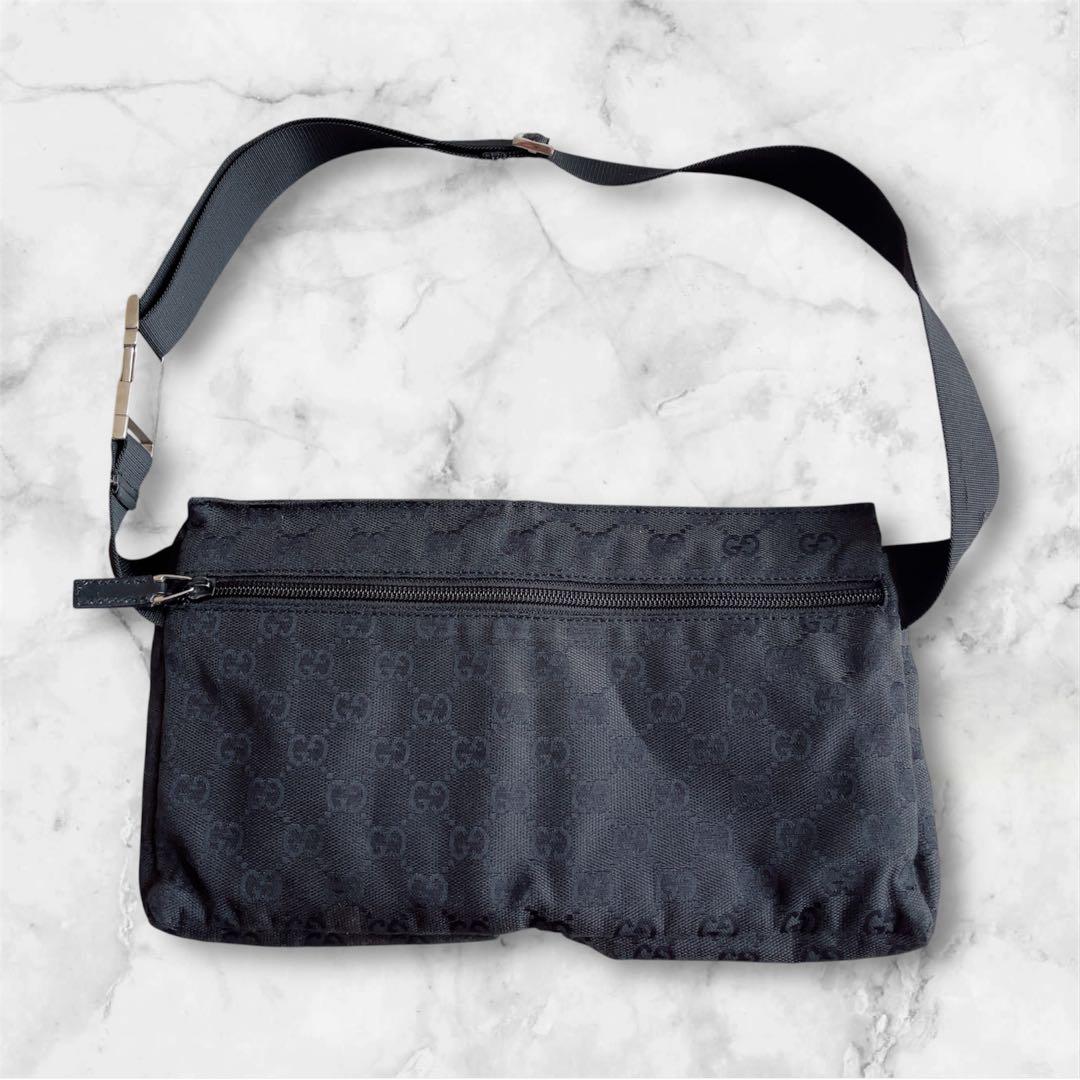 【大人気】グッチGUCCI GG柄ボディバッグ 斜めがけショルダーバッグ 黒