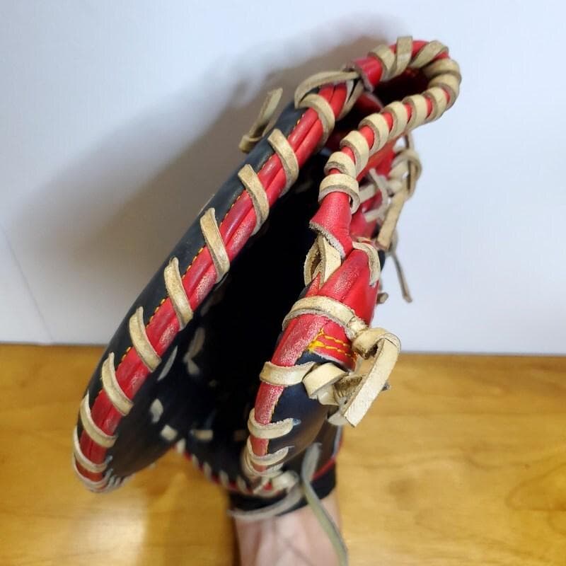 ミズノ 小笠原道大モデル 限定カラー 左投げ用 ファーストミット 軟式グローブ