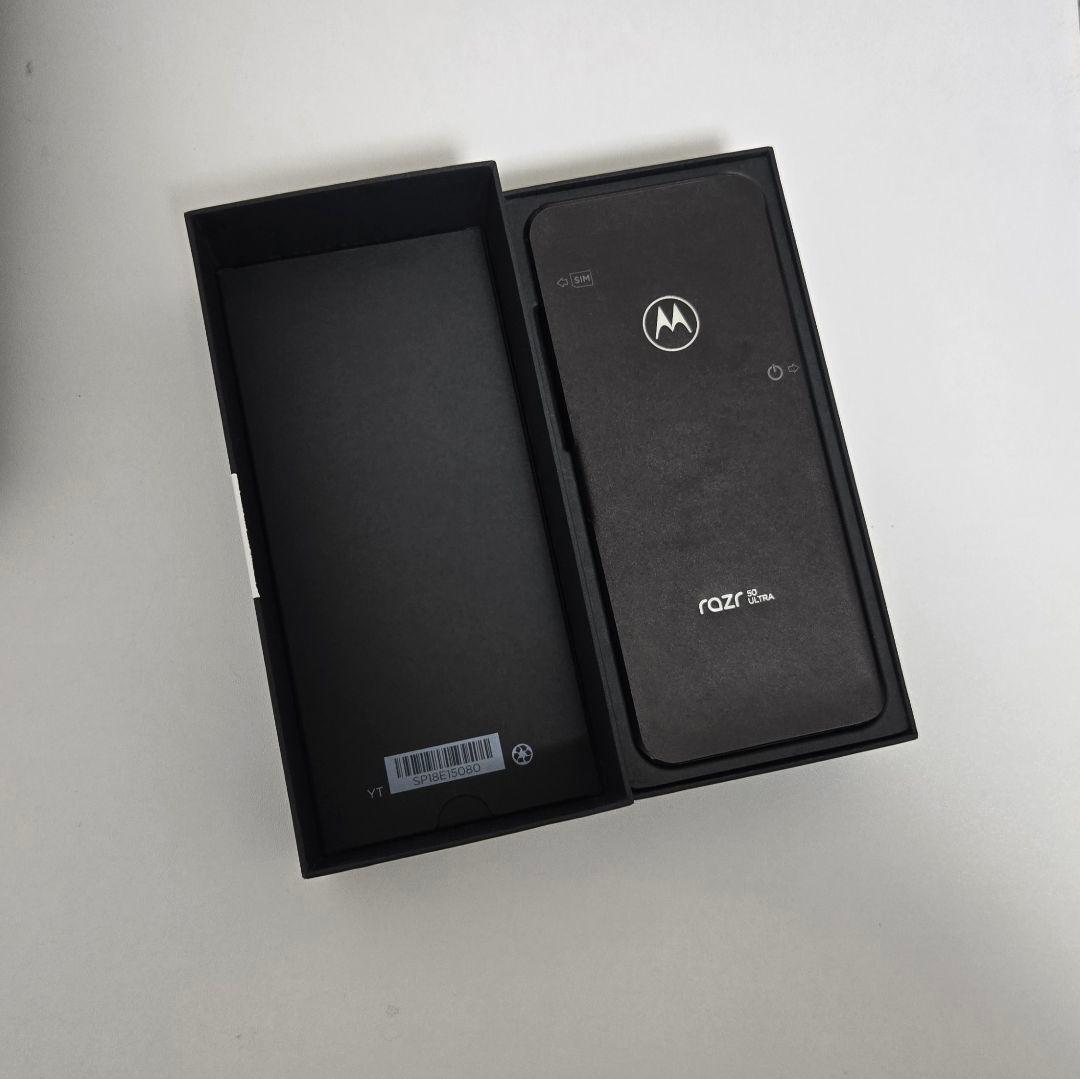 motorola razr 50 ULTRA SB版フリー ケース付き