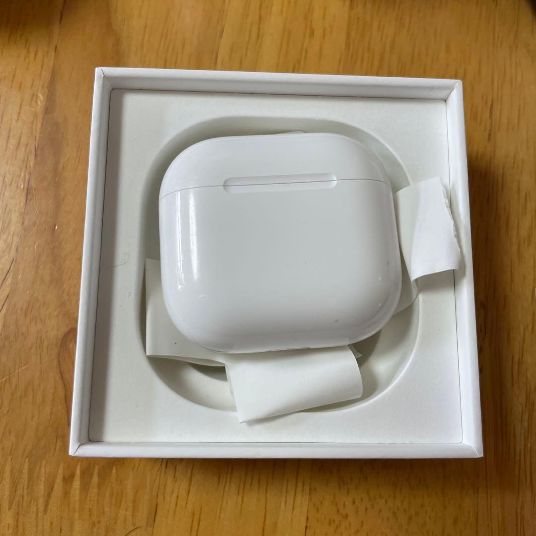 イヤホン airpods4