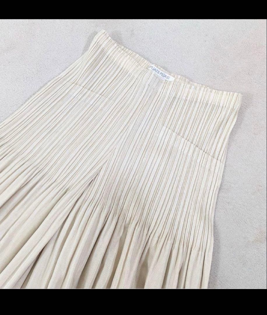 PLEATS PLEASE フラッフィーパンツ　美品 サイズ2 ホワイト