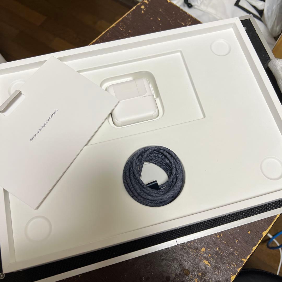 MacBook Air M2 13インチ/16GBメモリ/256GB