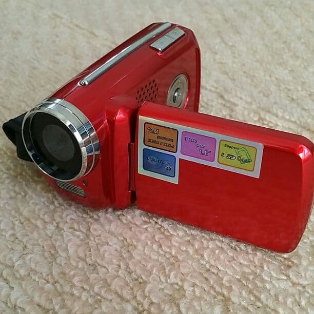 タバコサイズ！小型デジタルビデオカメラ♪
