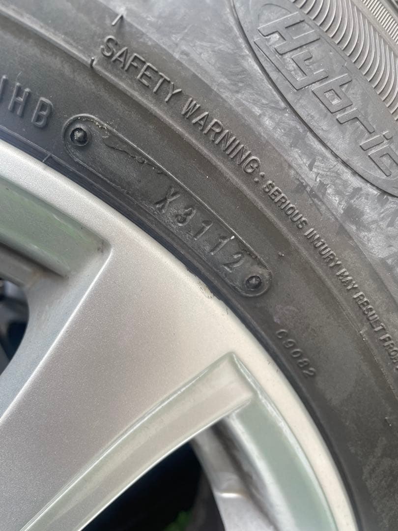 215/65R16 グッドイヤースタッドレスタイヤ・ホイールセット