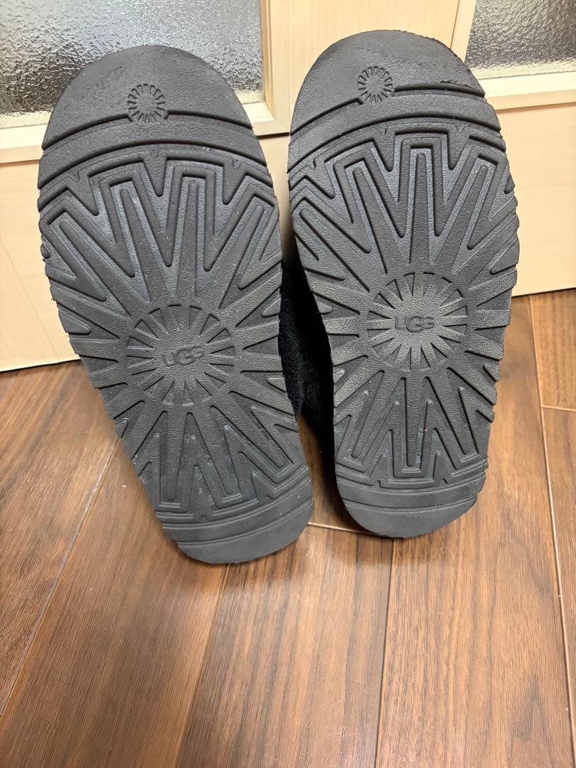 【UGG】Funkette Chunky Sequin厚底ファーサンダル24cm