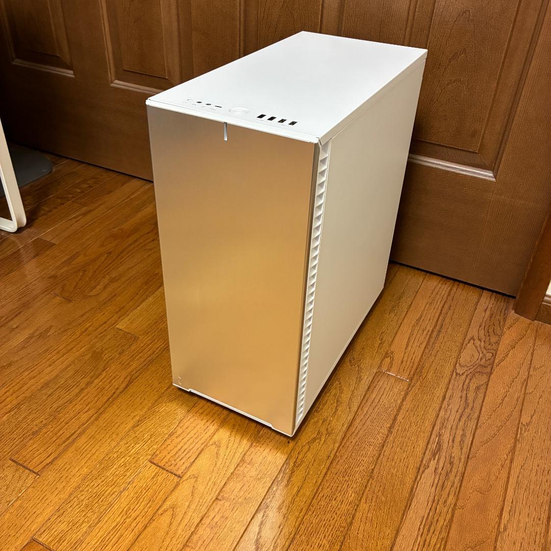 Fractal Design Define 7 Compact Solid 白
