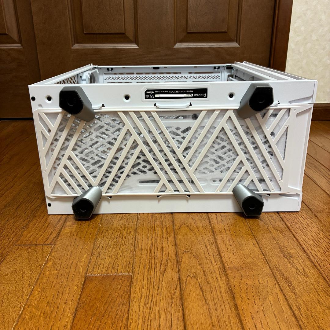 Fractal Design Define 7 Compact Solid 白