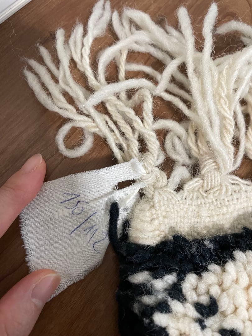 美品　モロッコ直輸入のウール100％ハンドメイドベニワレンラグ