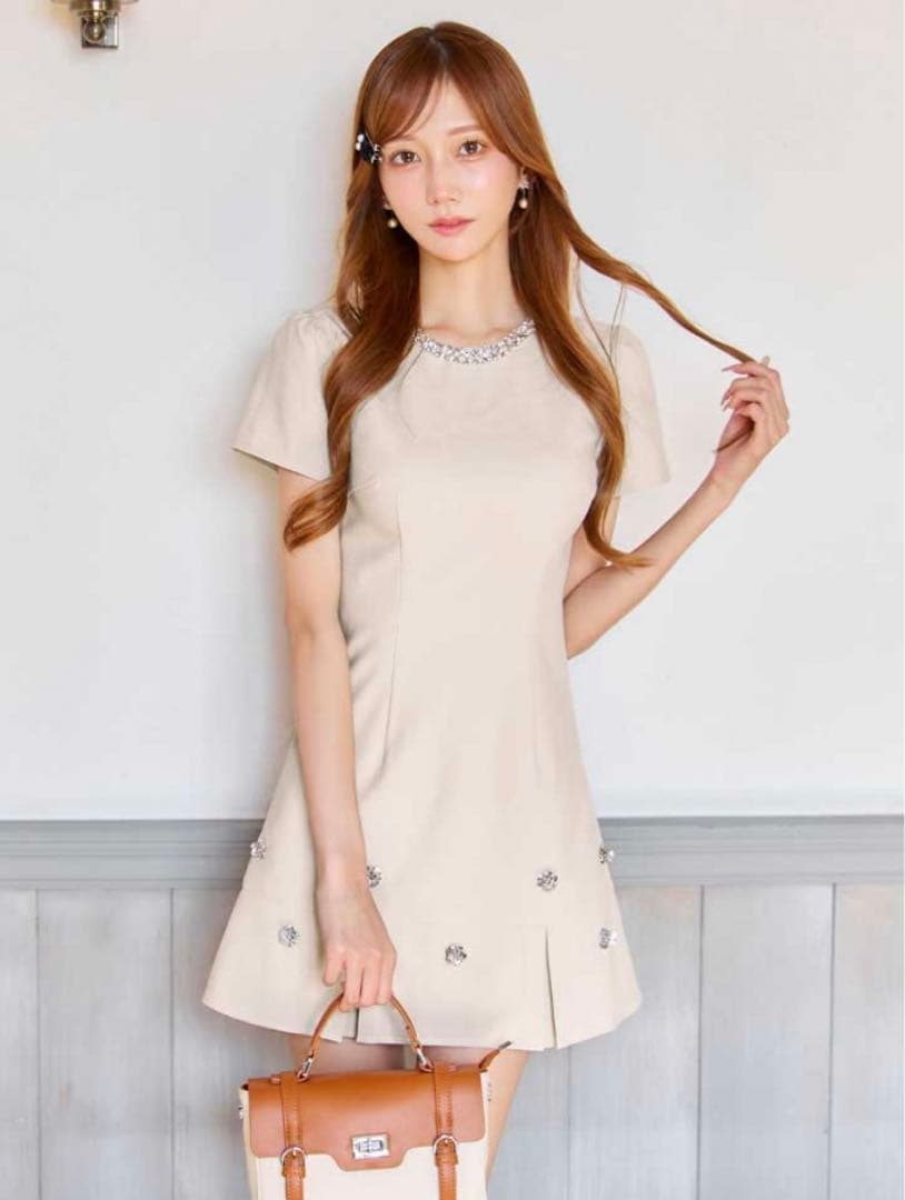 m*n様 【JEWELS】ビジューフレアーミニドレス　キャバドレス