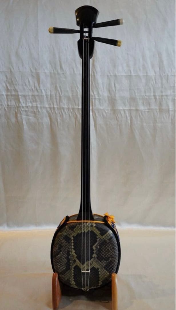 沖縄三線　本島産黒木　大城の與那城型　思い出の込められた一丁