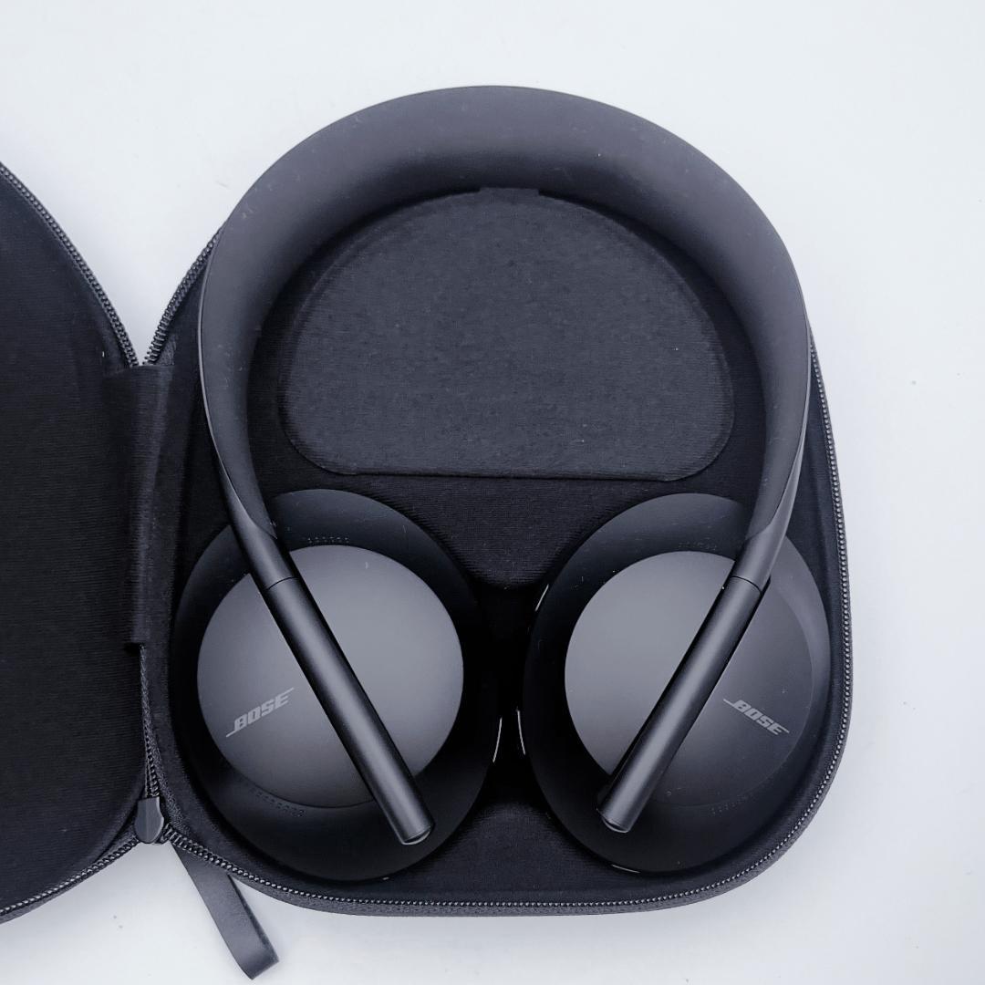 未使用品　Bose ノイズキャンセリング ヘッドフォン 700 黒 ボーズ　.