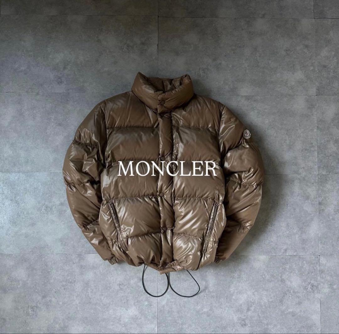 茶タグ⭐️モンクレールダウンジャケット　ブラウン
