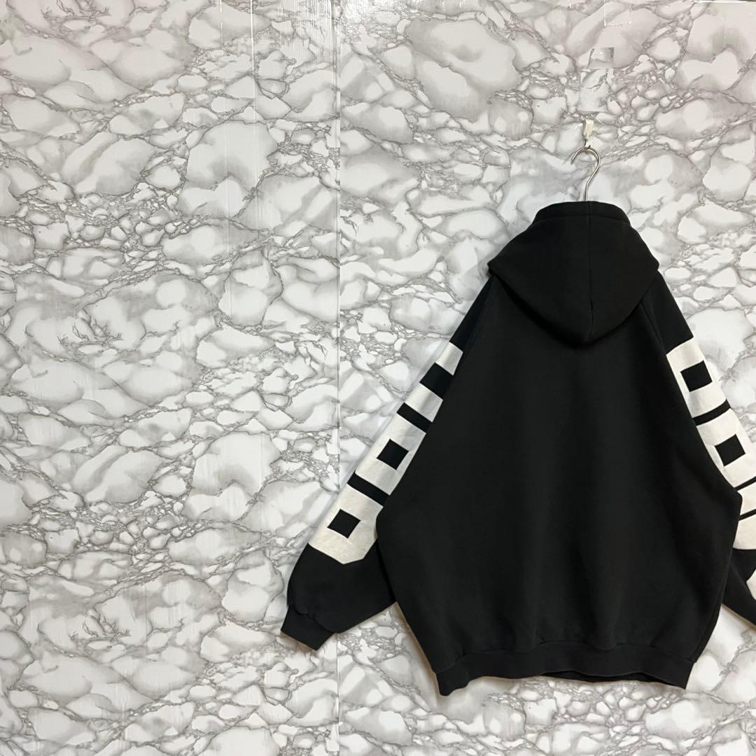 一点物 ビッグサイズ　mirror9 フーディー　アームビッグロゴグラフィック