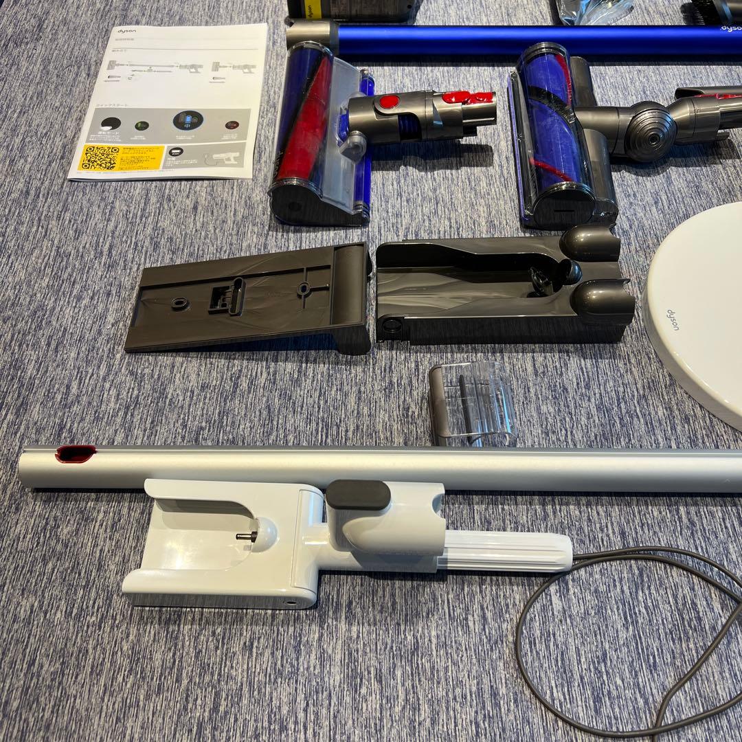 【ジャンク品】Dyson v11absolute 本体 アタッチメント 充電器付