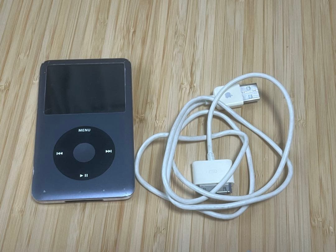 iPod Classic 160GB USBケーブル付き ブラック