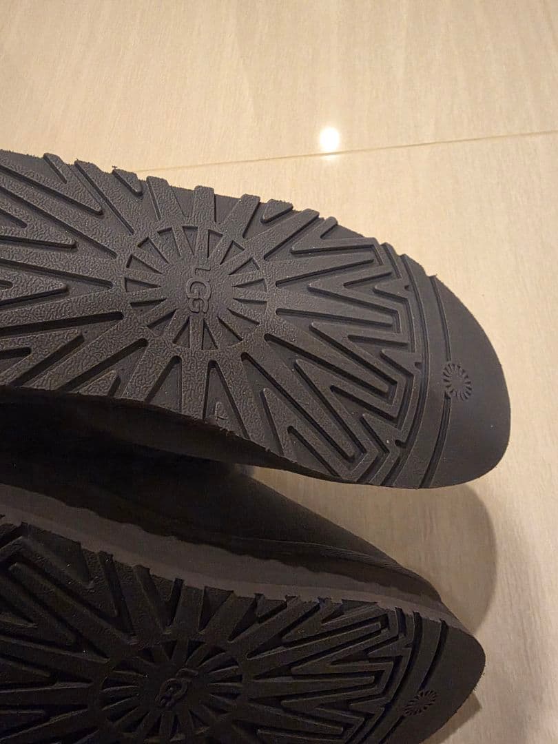 【新品未使用】TAZZELLE　UGG