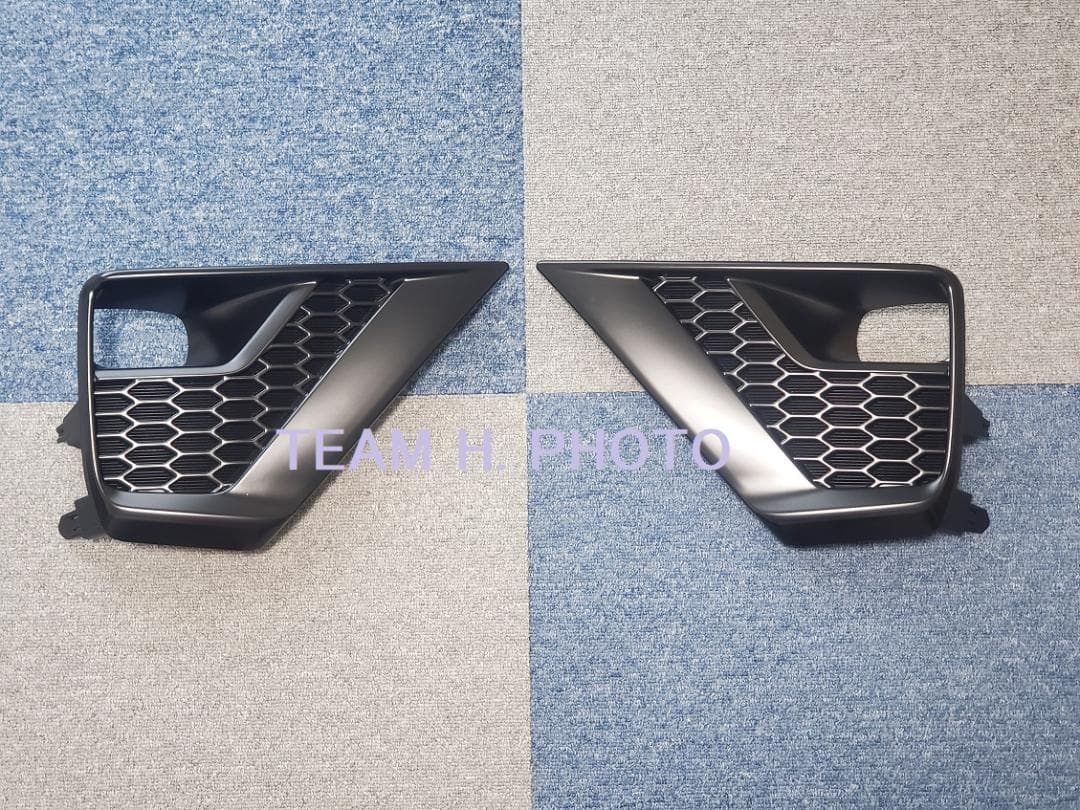 150系ランクルプラド　純正フォグランプガーニッシュ　マットブラック　カバー