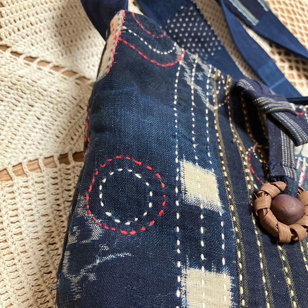 胡桃かごバックショルダー国産藍染型染め雪ん子刺し子山葡萄栃の実チャーム