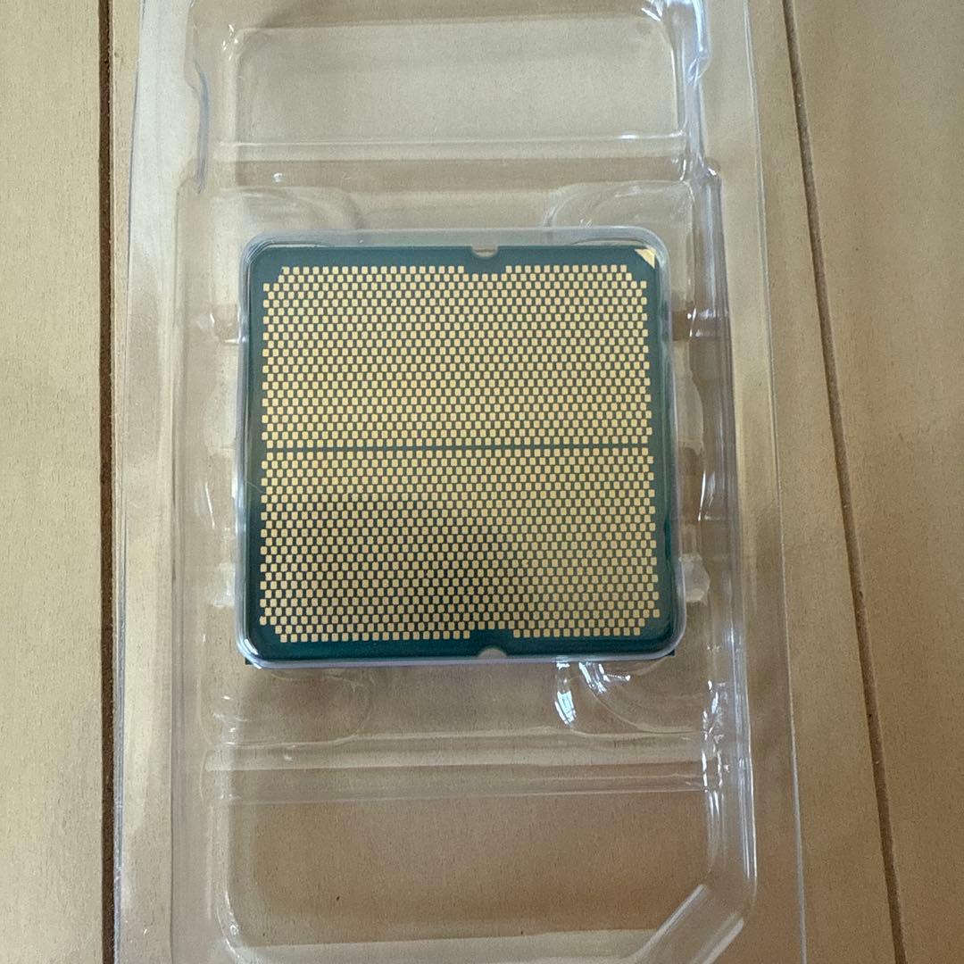 AMD Ryzen 7 7800X3D 簡易包装版