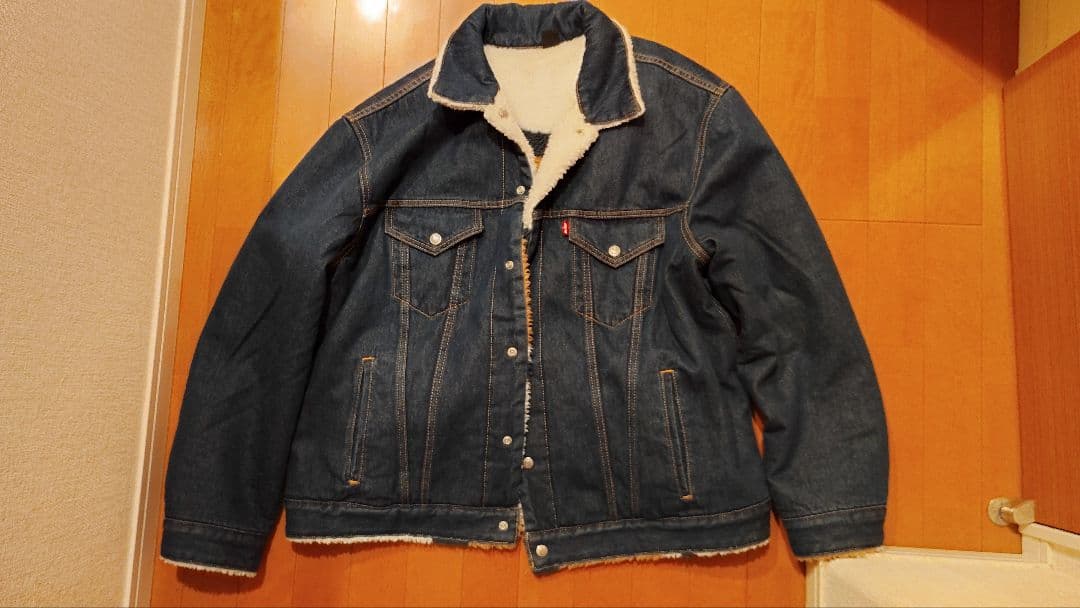 〈ほぼ未使用〉Levi's デニムジャケ裏ボア/リバーシブル/Lと交換したいな
