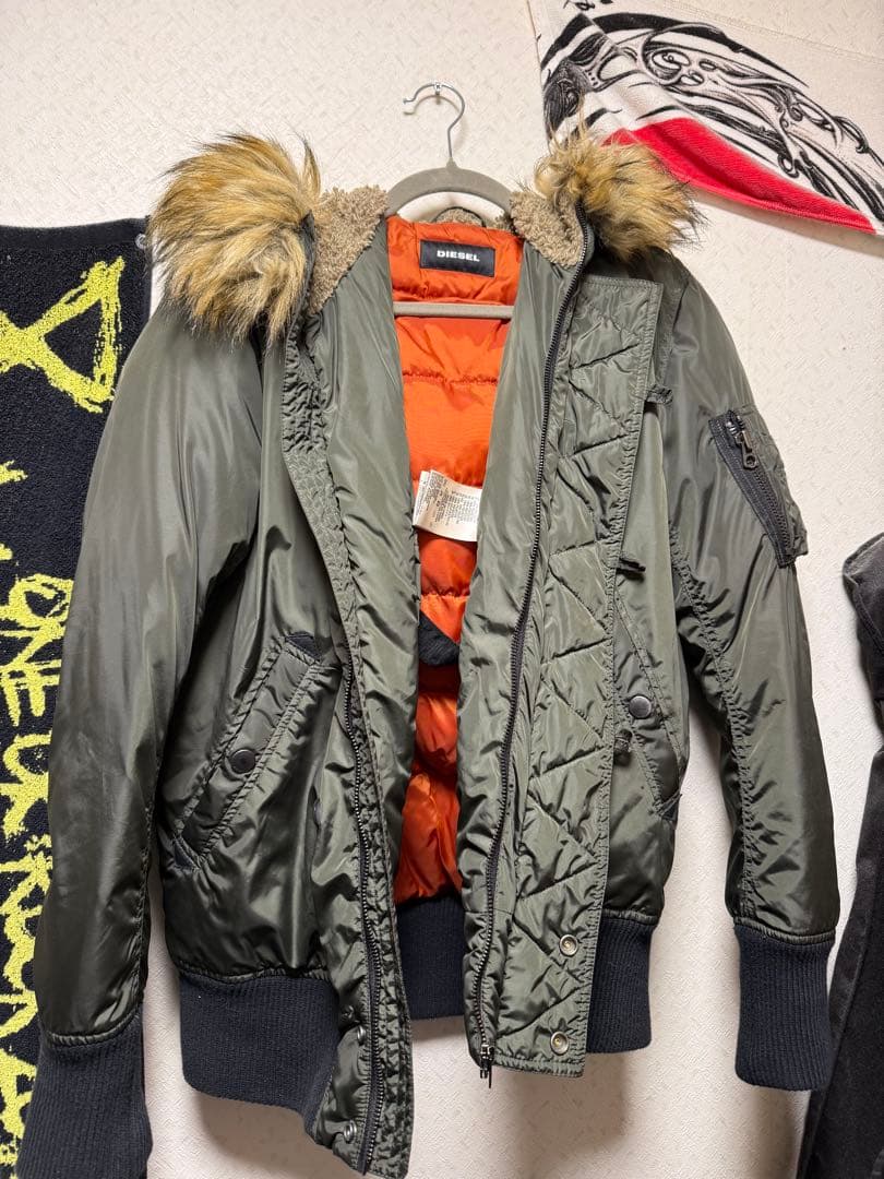 DIESEL オリーブグリーン ミリタリージャケット ファー付き