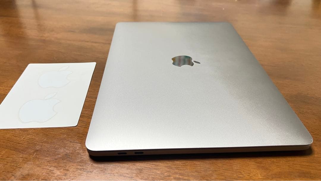 MACBOOK PRO 13 inch 2019／Core i7