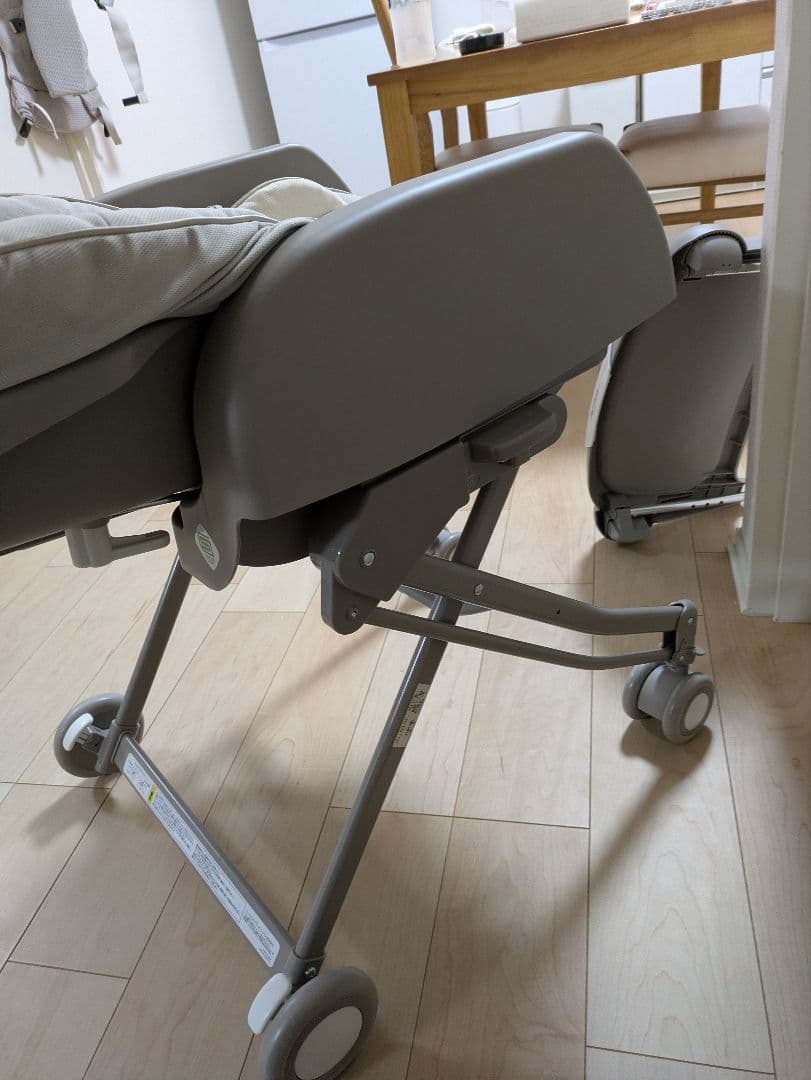 【美品】アップリカ ユラリズム スマート プレミアム ハイローチェア 手動