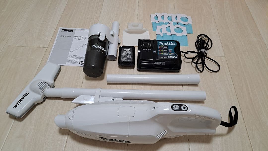 マキタ　充電式クリーナーCL107FD【バッテリー無し】ショートサイクロン付き