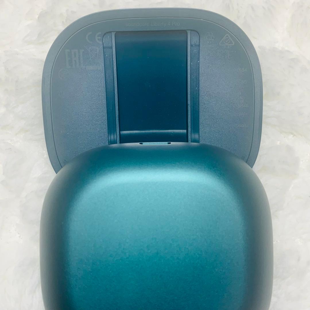 美品 Anker Liberty4Pro ディープグリーン 充電ケース　1