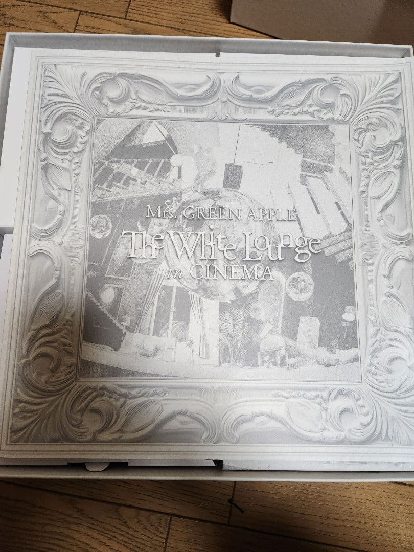 Mrs. GREEN APPLE The White Lounge。。。