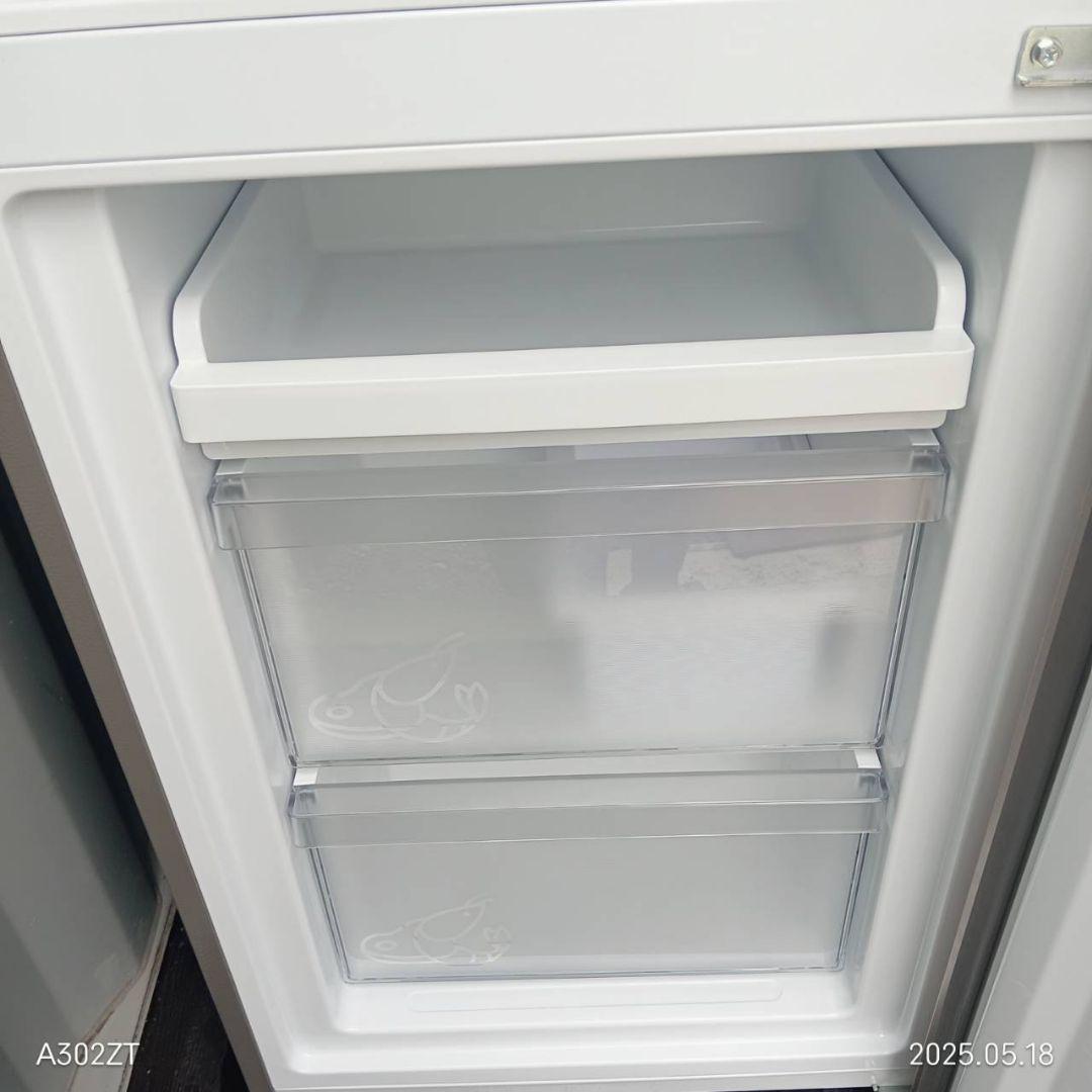 7081◀送料設置無料 ハイアール大型冷蔵庫　最新モデル　201L