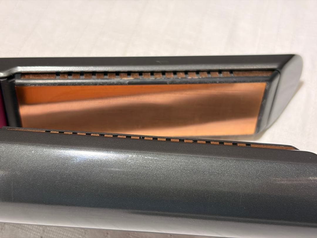 Dyson Corrale HS03 ストレートヘアアイロン