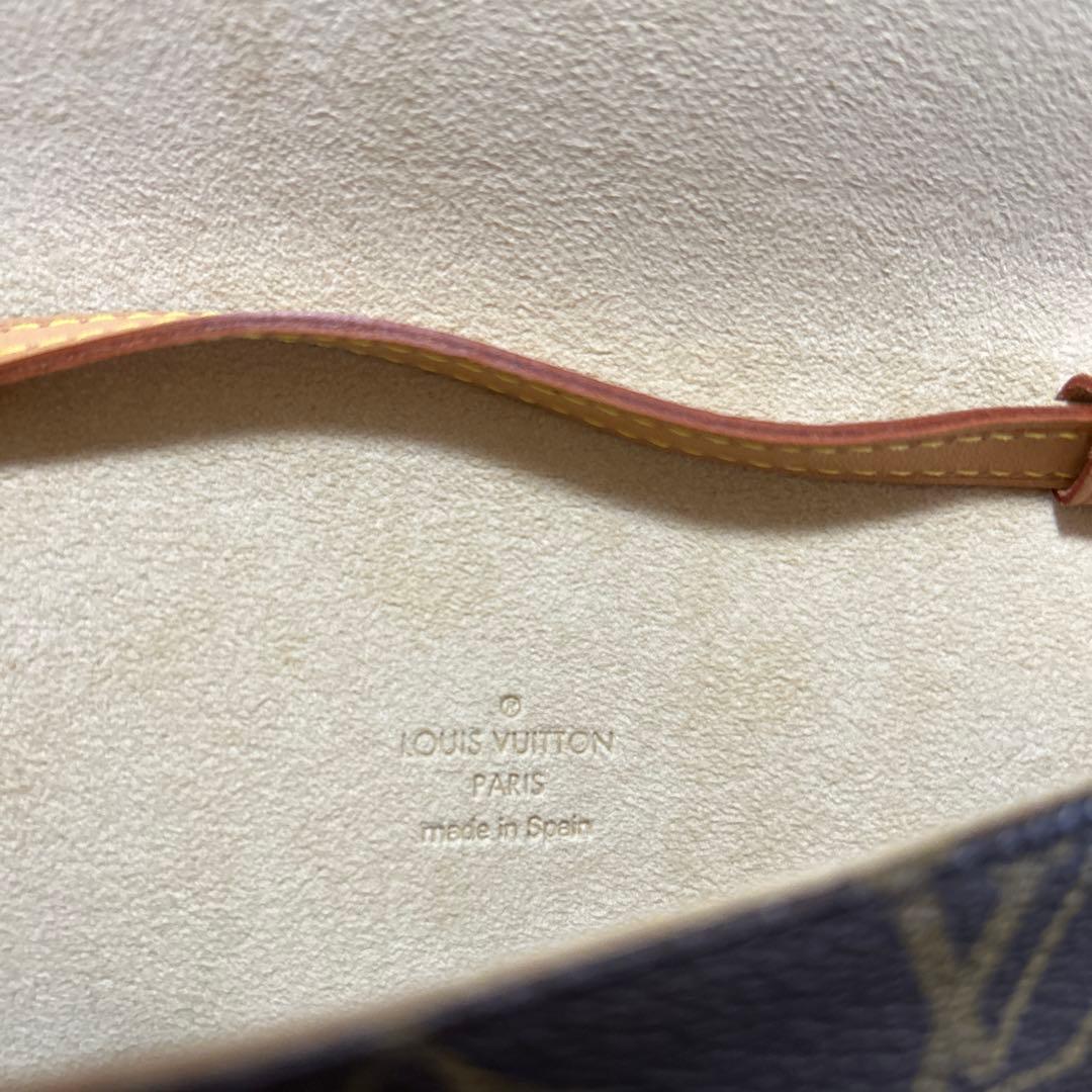 Louis Vuitton ボディバッグ ダークブラウン